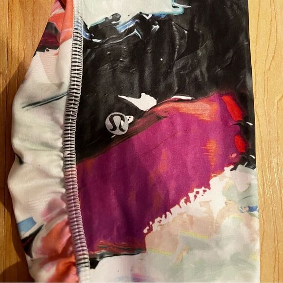 Lululemon Multi-Color Purple Black and White Speed Tight III Women’s 4 - Picture 6 of 8